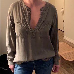 Bella Dahl Army green top!